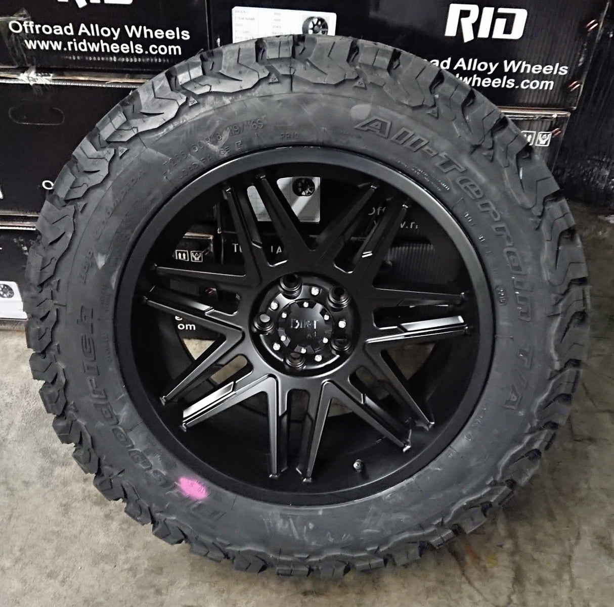 4x Felgen Dirt D62 9x18 ET25 6x139,7 + 4x Reifen BF Goodrich KO2 265/60/18